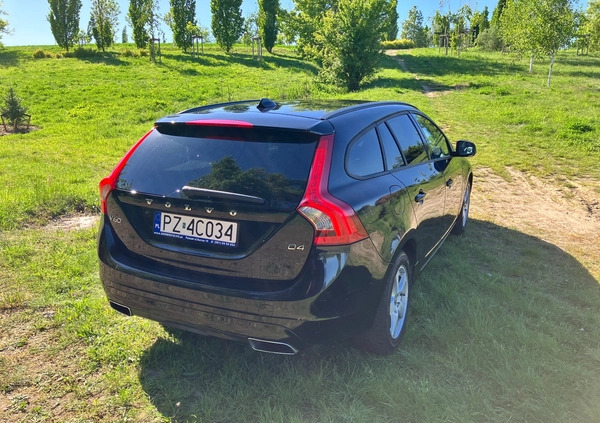 Volvo V60 cena 44900 przebieg: 194000, rok produkcji 2014 z Luboń małe 742